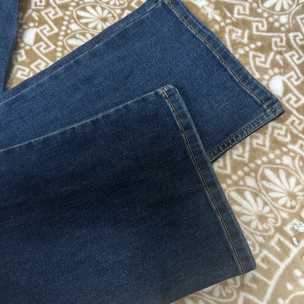 NWT Wrangler Boot Cut Relaxed Fit Jeans Sz 34x29 - Picture 6 of 6